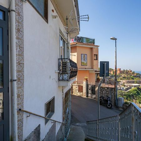 La Casa Del Golfo Lägenhet Vico Equense Exteriör bild
