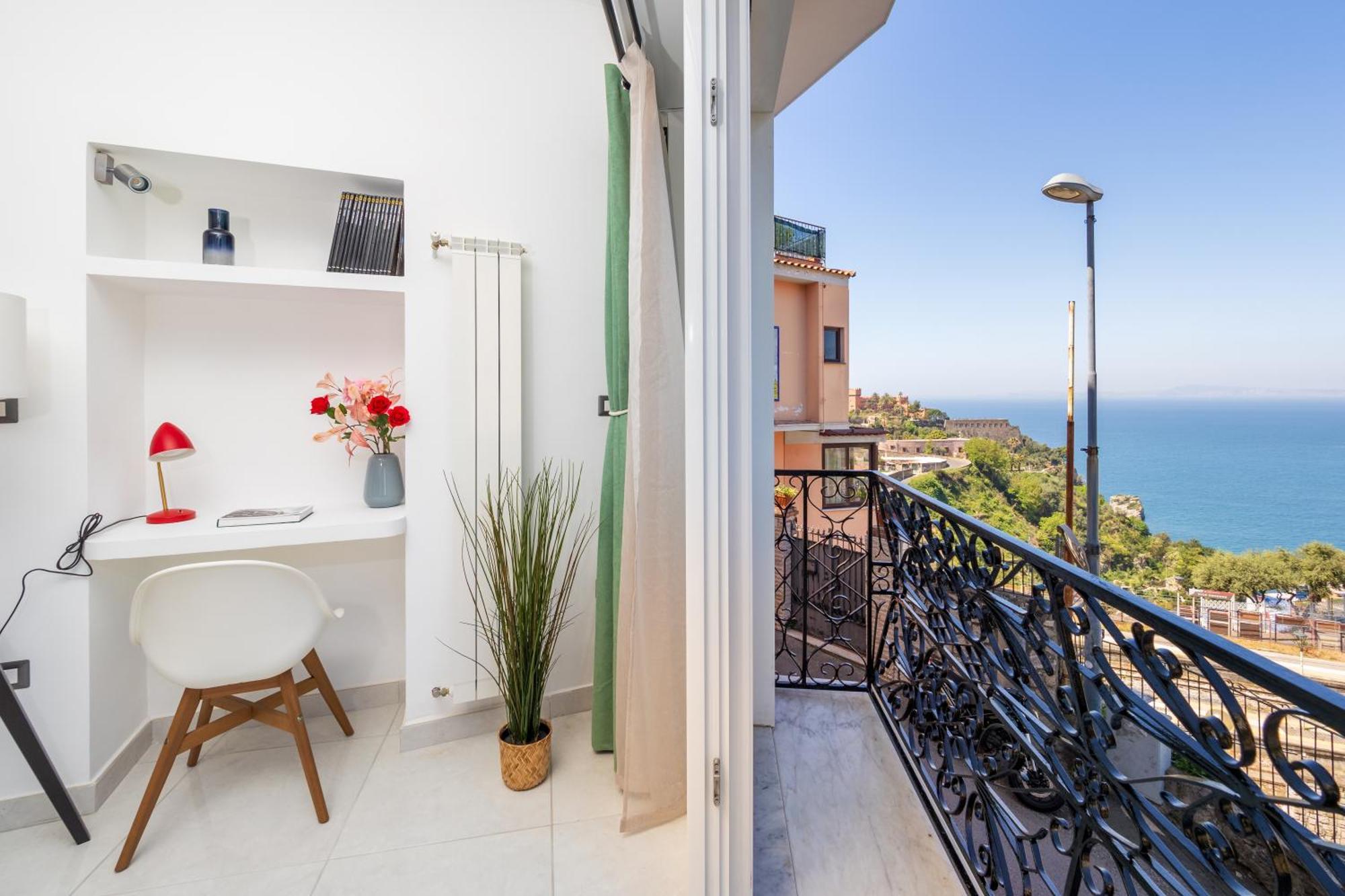 La Casa Del Golfo Lägenhet Vico Equense Exteriör bild